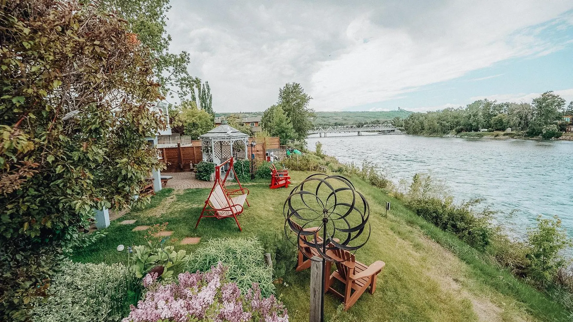 Along River Ridge YYC
